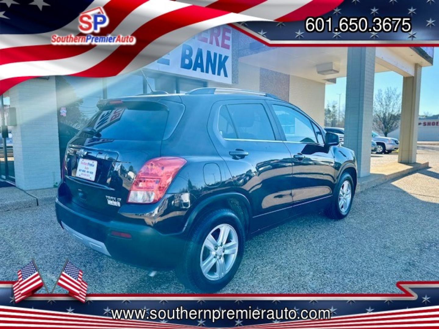 2015 CHEVROLET TRAX 1LT (KL7CJLSB1FB) , located at 922 W. Beacon St., Philadelphia, MS, 39350, (601) 650-3675, 32.770447, -89.127151 - Photo#5